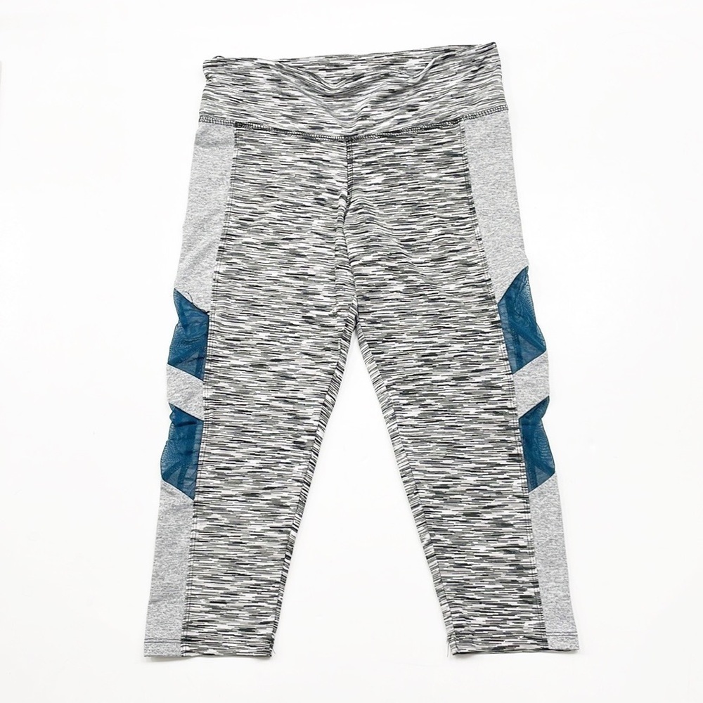 Black/gray/blue cropped workout leggings